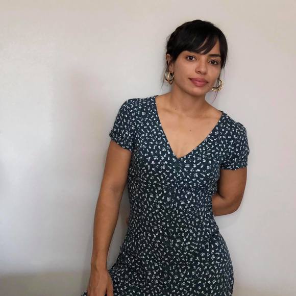 Meet your Posher, Cindy - Picture 1 of 1